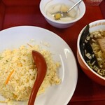 錦華楼 - 半チャンセット（野菜チャーハン、醤油ラーメン） 980円