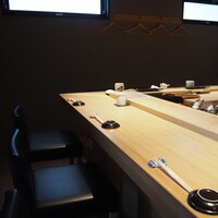 順 - 店内（カウンター席）