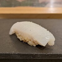 神楽坂 鮨 弥栄 - 島根の白烏賊