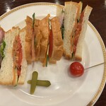 トリコロール - 