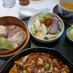 維新號 - 点心やサラダ