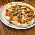 毎日イタリアンとみおか食堂　LITA - ピザ・マルゲリータ