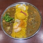 酒とスパイス マツコ - ★あいがけ(ライス並200g)
                                ・豚バラ軟骨と焼葱のカレー
                                ・バジル香るココナッツ海老マサラ
                                ★スパイスたまご