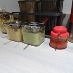 横浜家系 てつ家 - 2025年10月2日現在の薬味類2