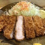 ちがさき - 衣がすごくクリスピー　ロースの脂が旨い！