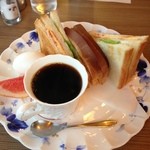 あきない - 焼きサンドモーニング