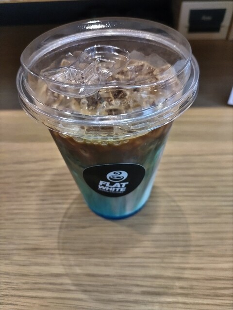 フラットホワイト コーヒー ファクトリー 仙台空港店（FLATWHITE COFFEE FACTORY） - 仙台空港（カフェ）の写真