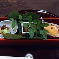 ヒカリヤ ヒガシ - 季節の三種