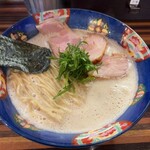 創作白湯 かなで食堂 - 鶏とん白湯そば 950円、麺大盛り150円