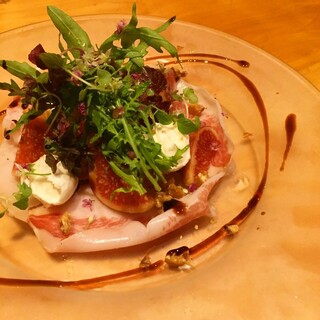 料理とワイン 音音_1