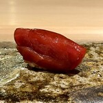 鮨 むらやま - 赤身　秋の訪れを感じるいい鮪です