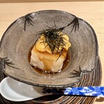 鮨 むらやま - 胡麻豆腐と天草赤雲丹　赤雲丹の甘さとコクが抜群でした