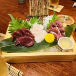 信州そば 信玄 - 馬刺し盛り合わせ