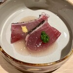 鮨 むらやま - 鰹炭炙り　浅葱辛子