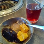 牧場直営 焼肉ふじの蔵 - デザートのわらび餅とゼリー