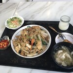 香港飲茶 唐朝 - モリモリのランチ