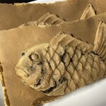 たいやき神田達磨 - 羽根付きたい焼き