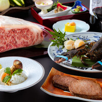 鮨・鉄板焼 彩 - 黒毛和牛の食べ比べ＆オマール海老の鉄板焼きを贅沢に楽しむコース【華】はなやぎ