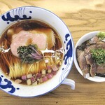 鰹そば田ヶ久保 - 料理写真:淡麗かつおそば（醤油）＆ 鰹たたき丼（ミニ）