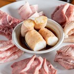 炭火焼ホルモン まんてん - 料理写真:8種盛