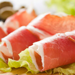 【ちょっぴり贅沢に】生ハムサラダセット（プラス880円）