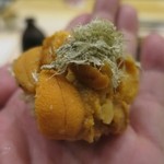 寿司処 しん - うに（手渡し）