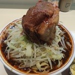 ラーメン荘 歴史を刻め - 炎の爆豚ラーメン（アップ）