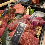 京の虎牛 近江牛焼肉と神戸ビーフ - 