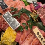 京の虎牛 近江牛焼肉と神戸ビーフ - 