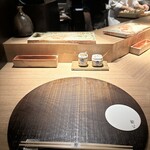 炭割烹 新谷 - 内観