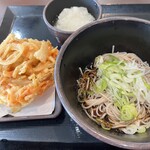 ゆで太郎 もつ次郎 - 料理写真:ハーフ冷そば、桜えびかき揚げ、鬼おろし