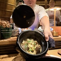 大皿焼肉 老中 - 今宵の炊き込みご飯は大好きな木の子でした！平茸、花弁茸、しめじなど香りが秋です。