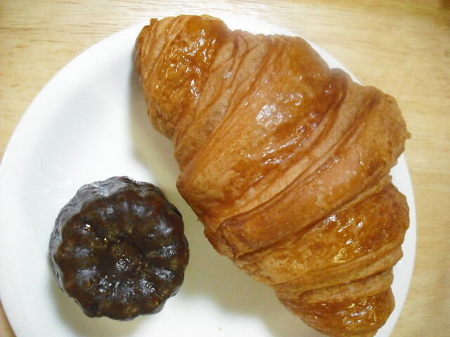 【9/29本日まで】フランス館メゾンカイザーピンバッチ 激レア】関西万博 フランス館 メゾンカイザー ピンバッジ セット