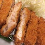 京都宇治 とろろ家 - 柔らかトンカツとろろ御膳 ロース１８０ｇ（カツ断面）