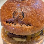 なぎさのハンバーガー - トライアルチーズバーガー