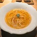 炭割烹 新谷 - 自家製ミニラーメン △油分が強過ぎる気がしていつもより出汁の旨味が引き立ってない