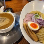ハイパーつけ麺1400円