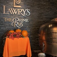 ロウリーズ・ザ・プライムリブ 恵比寿ガーデンプレイス店 - 