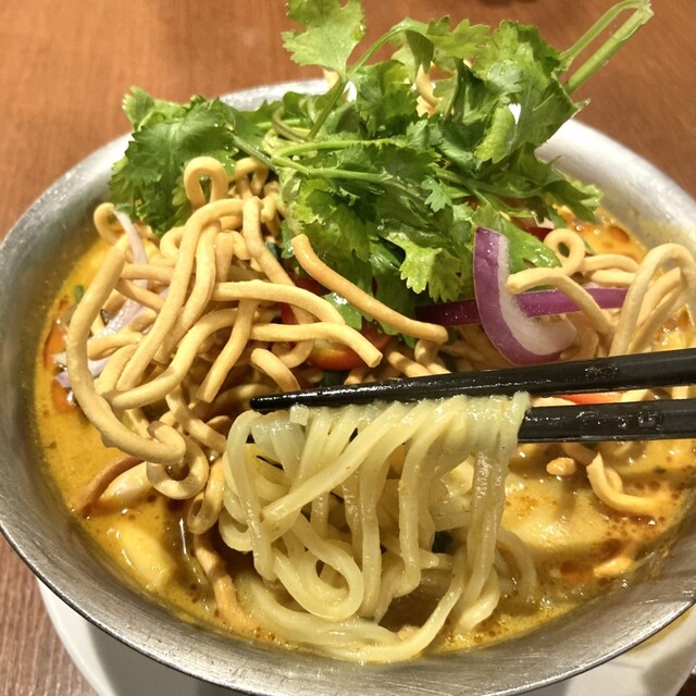 Asian Dining & Bar SAPANA Suidobashi Ten photo 3