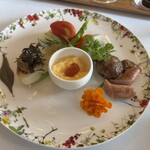 オーベルジュ フレンチの森 Prince Etoile - 腸詰めソーセージ、サルシッチャは、バリ旨٩( ᐛ )و