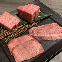 近江うし焼肉 にくTATSU 日本橋室町店 - 