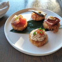 COLONIAL BEACH 横浜ハンマーヘッド - 