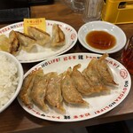 ひろしまギョウザ produced by 餃子家 龍 広島駅ekie店 - 