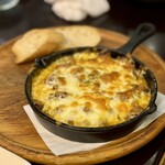 近江牛ステーキとがぶ飲みワイン ニクバルモダンミール - 