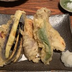 手打ち蕎麦 やの志ん - 具材１つが大きい