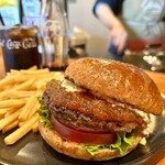 髙橋バーガー - 2025.10マンスリー 暴食ハバネロくんバーガー