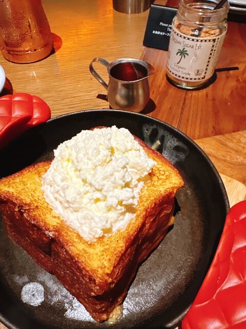 The TOWER TAVERN BAR & GRILL