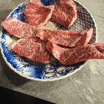 배고파  - 奥:サガリ、左:サガリコブ、右:ハラミ