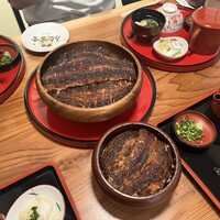 炭焼 うな富士 有楽町店 - 上ひつまぶしと特大ひつまぶしのサイズ比較