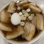 濃厚中華そば 佐とう - 圧倒的なビジュアル